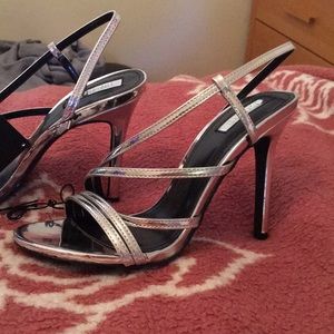Forever 21 brand new still with tag heels